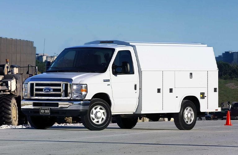 2021-Ford-Eseries-Cutaway_B4_o