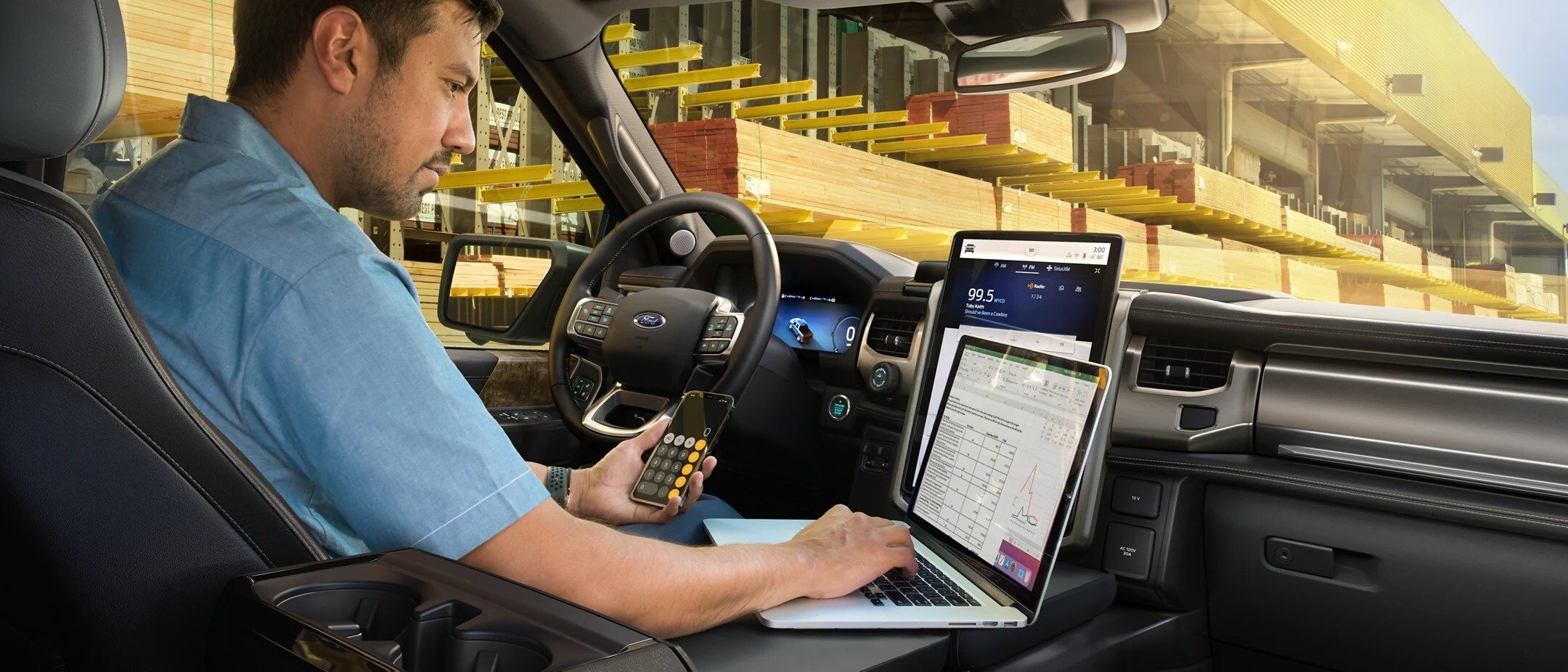 2022 Ford F-150 Lightning Interior