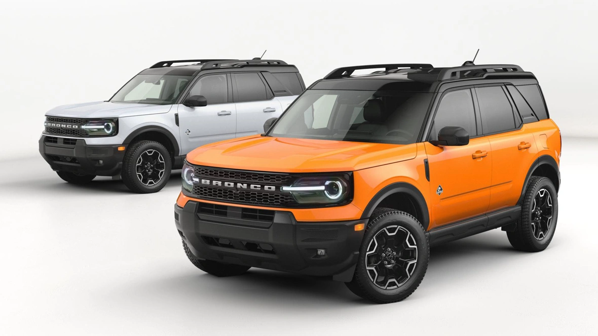 Ford Bronco Sport 2026 orange et blanc illustrant les versions de ce VUS compact.