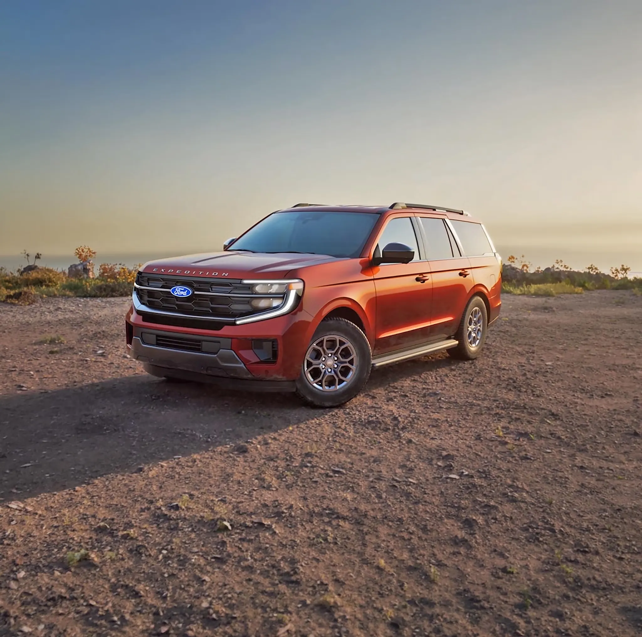 Ford Expedition 2027 orange vu de trois quarts avant, illustrant le design de ce VUS familial.