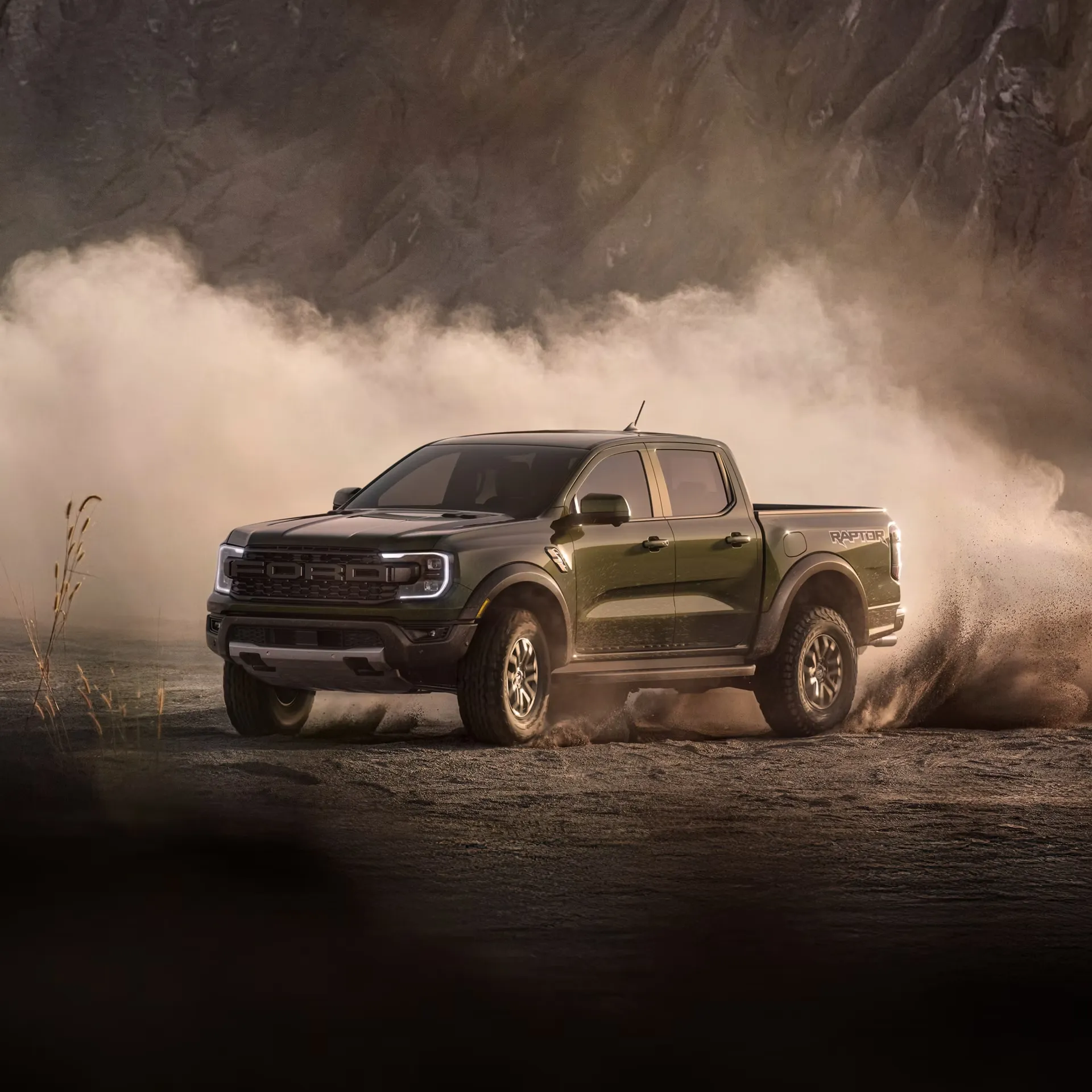 Ford Ranger 2026 en conduite hors route, illustrant les performances de ses motorisations EcoBoost.